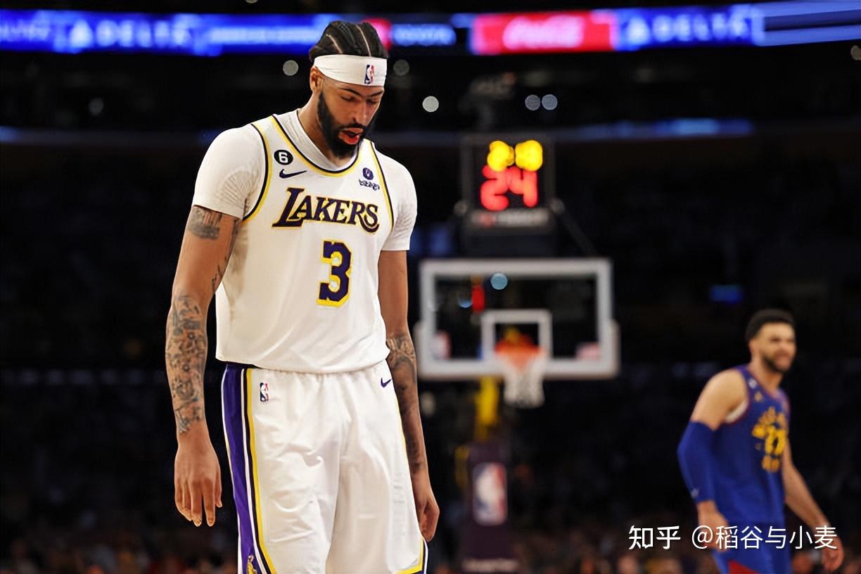 浓眉哥在掘金比赛中刷新纪录,表现优异引发热议! 浓眉哥在掘金比赛中刷新纪录,表现优异引发热议!